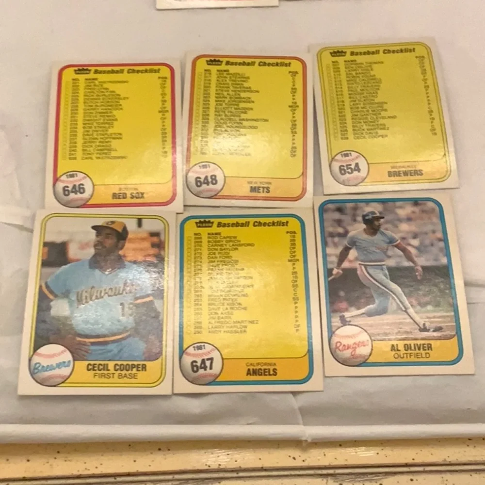 Bundle of Baseball Cards Lot 219
